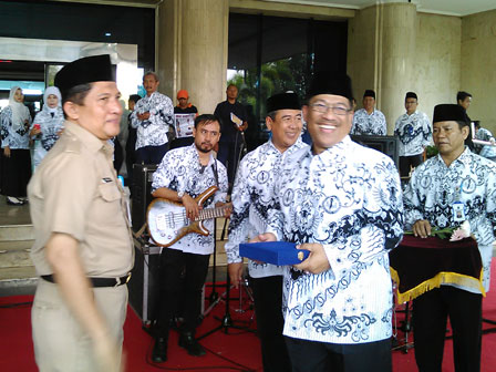 Pencarian PGRI Gunung Mas - Persatuan Guru Republik Indonesia Cabang Gunung Mas